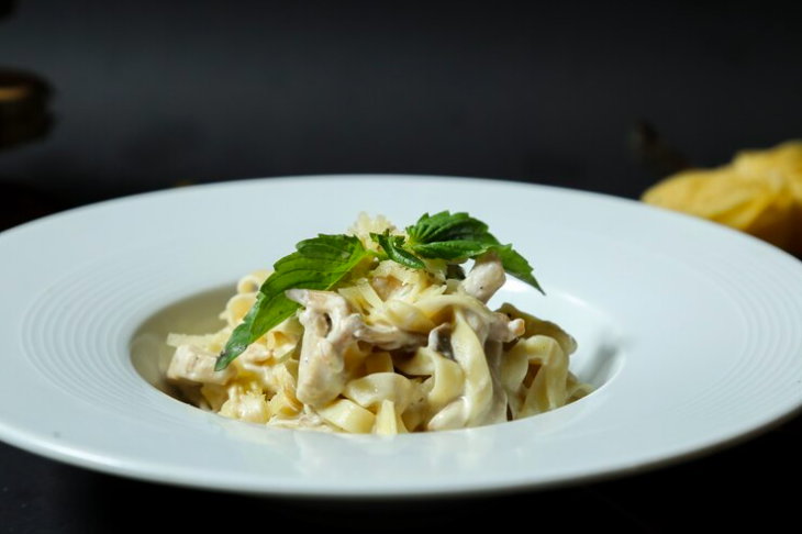 Bianco Alfredo Fettuccine
